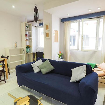 Sunflower Apartment By Hello Homes シッチェス エクステリア 写真