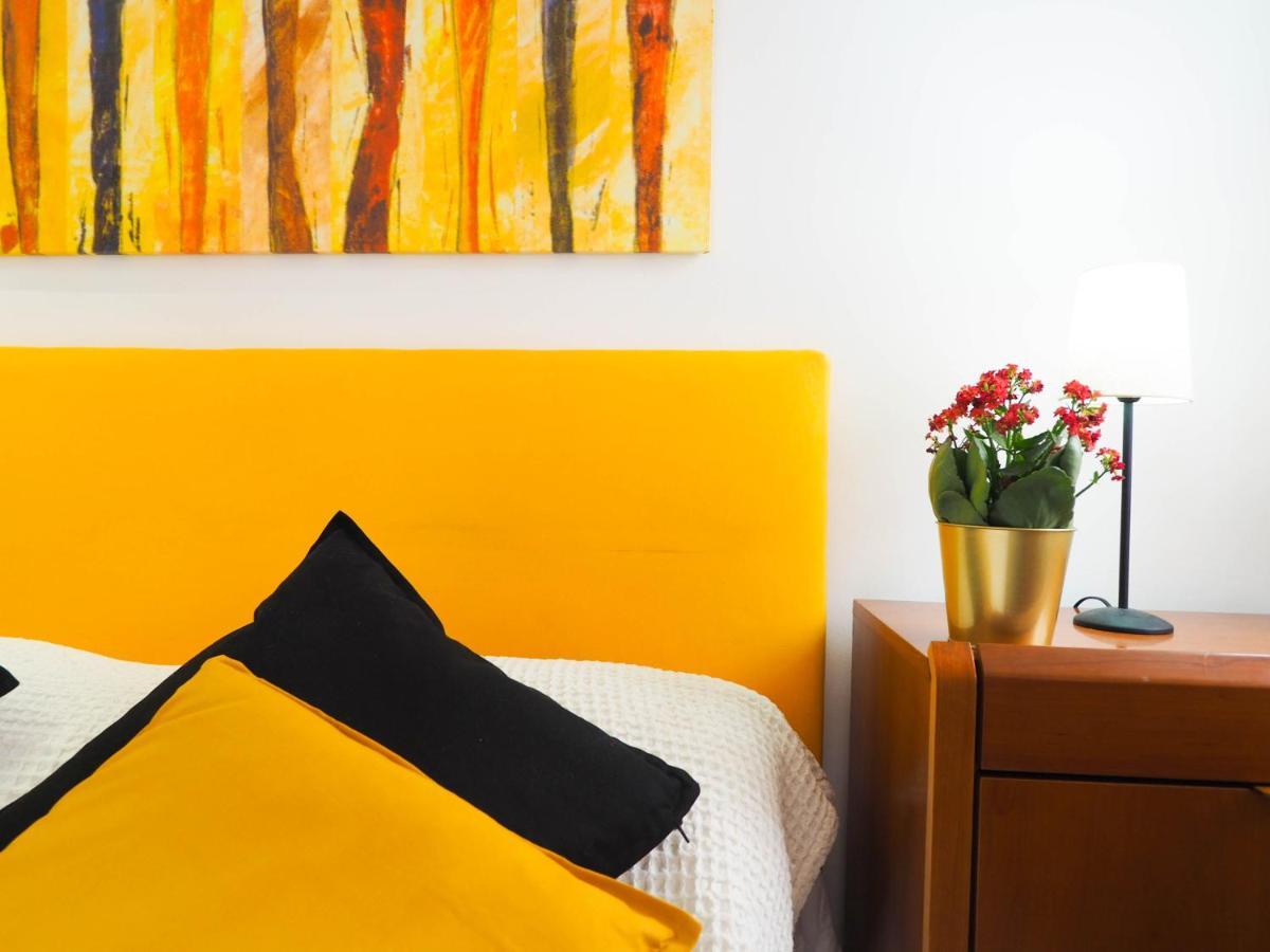 Sunflower Apartment By Hello Homes シッチェス エクステリア 写真