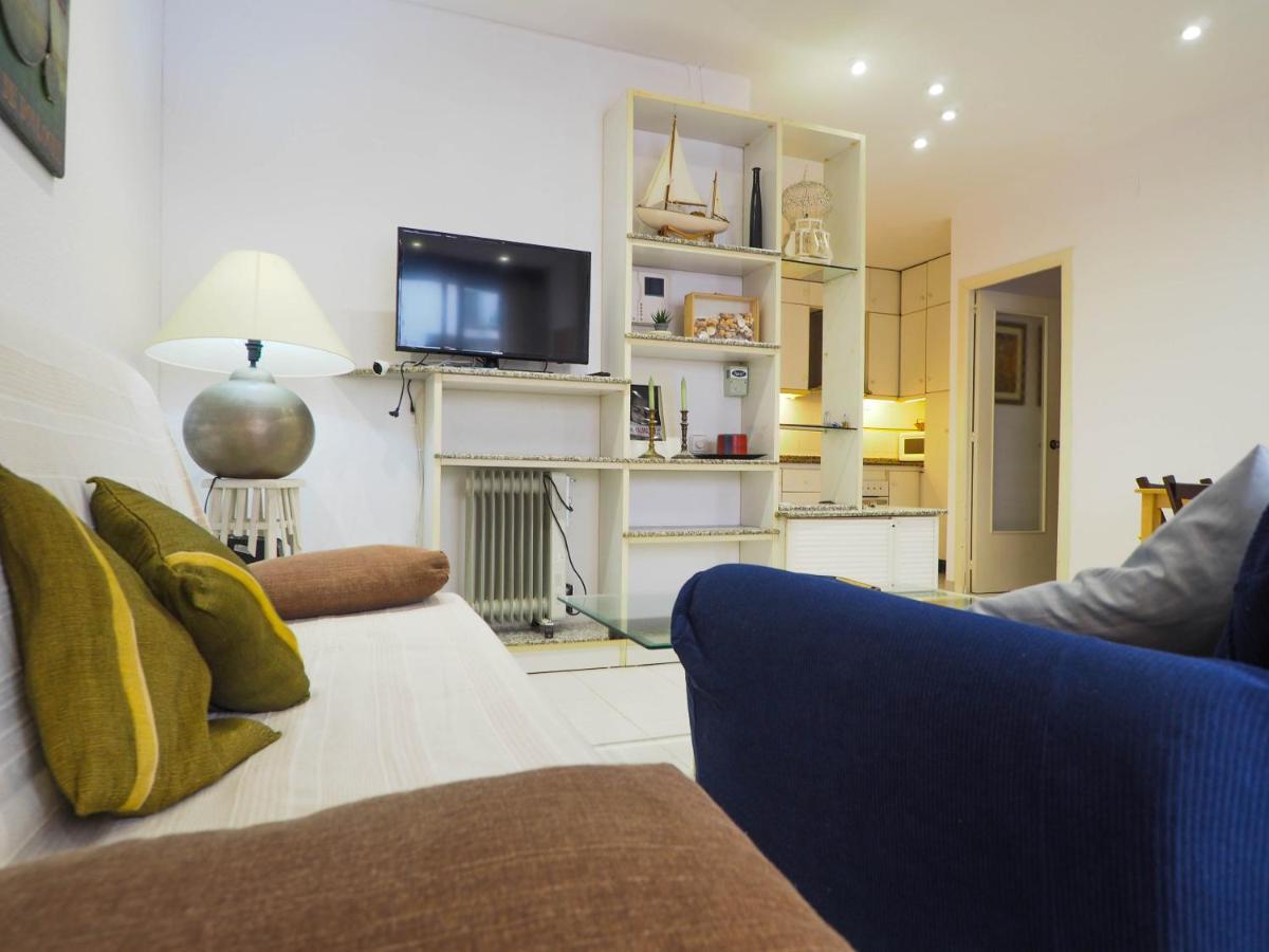 Sunflower Apartment By Hello Homes シッチェス エクステリア 写真