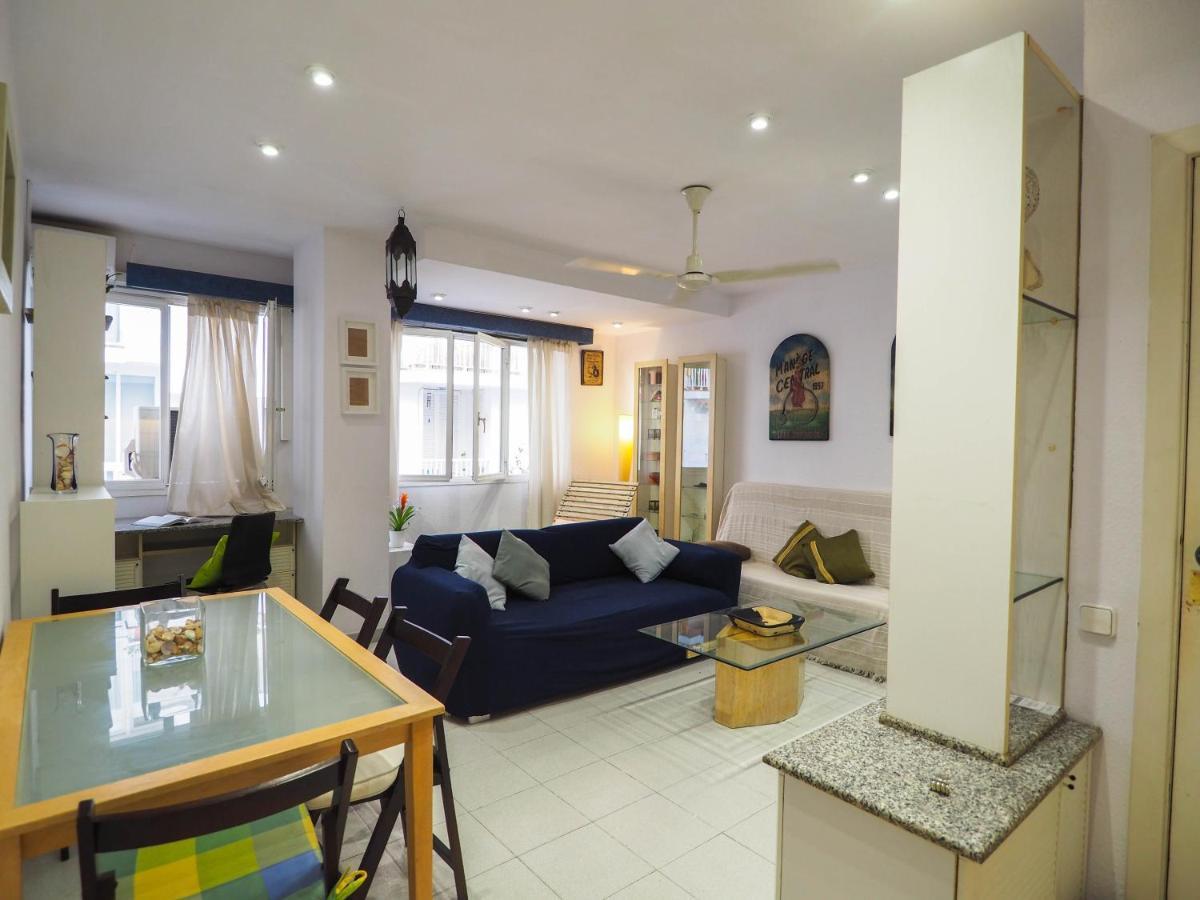 Sunflower Apartment By Hello Homes シッチェス エクステリア 写真
